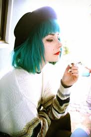 Short weave hairstyle for round face. 39 Grunge Fashion Tumblr Hair Styles Turquoise Hair Green Hair