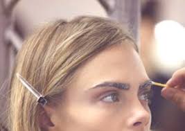 Evde Kas Boyama Nasil Yapilir Kas Boyama Zararlimi Aliskanlik