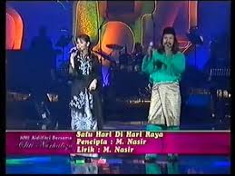 Ku lihat cahaya bersinar indah. Irama Muzik Dan Lagu Satu Hari Di Hari Raya Siti Nurhaliza M Nasir Facebook