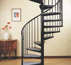 Livraison de 2 escaliers arkè civik en acier noir diamètre 120 cm pour le théâtre du rond point à paris. Escalier En Colimacon Metal Casting Escaliers En Metal Escaliers Echelle Europeenne