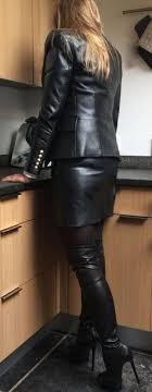 pin von mlang auf total leather look leder leder minirock schwarze lederrocke