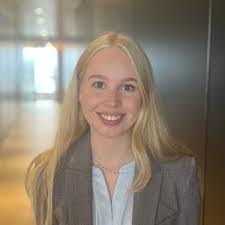 Madeline Mcneil's Instagram, Twitter & Facebook