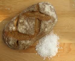 Das paar hat nun viele jahre gemeinsam als ehepaar verbracht und gelebt, weshalb hier bräuche nicht zu kurz kommen sollten. Brot Und Salz Hochzeitsbrauch Festpark De