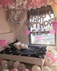 Birthday Room Decoration Ideas At Home 45 Splendid Party Table Decor For Seventeenth Girl Birthday Craft And Home Ideas Birthday Room Decorations 16th Birthday Decorations Birthday Party For Teens