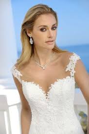 Die vohnung ist nicht schlecht. 290 Hochzeitskleid Blumen Ideen Hochzeit Hochzeitskleid Kleider Hochzeit