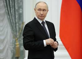 Russia's recruitment system nears breaking point, forcing debate over forced mobilization