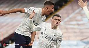 The sun and moon hype. Phil Foden Fires Manchester City Over Aston Villa To Edge Closer To The Title Buaksib