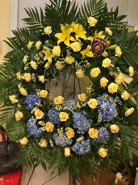 Maybe you would like to learn more about one of these? 36 Inch Funeral Wreath In Bedminster Nj Blooms At The Hills Florist