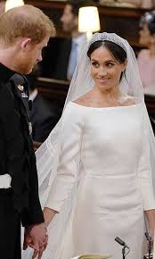 Markle's mom sparked speculation that her daughter might go with burberry, as ragland was spotted heading to lax with a garment bag from the designer in hand on tuesday. Meghan Markle S Wedding Dress Photos From Every Angle And All The Details Meghan Markle Wedding Dress Harry And Meghan Wedding Wedding Dresses