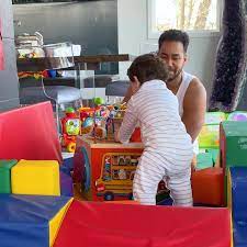 Cancionsitas de amor 2014 romeo santos. Romeo Santos Is Ready For Aventura Reunion Tour But Loves Being Home With Son