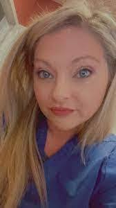 Amanda Bailor's Instagram, Twitter & Facebook