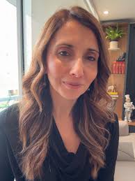 💬 "4 frases que un líder debe aprender a decir ya." 🚀 En este reel, te  comparto las frases poderosas que todo líder debe incorporar en su día a  día para inspirar, motivar y conectar con su equipo. ¡No ...