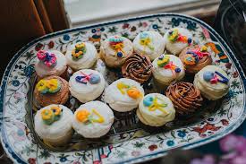 You can do this during your second trimester — around 18 or 20 weeks. 7 Fun Ways To Throw A Gender Reveal Party Momaha Omaha Com