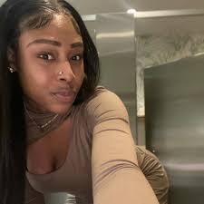 Destini Brown's Instagram, Twitter & Facebook