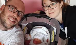 TÉMOIGNAGE. Leur fille naît à la maison : « C'est le plus bel accouchement  que l'on pouvait