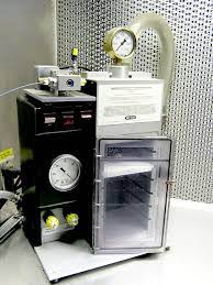 Die begriffe nanopartikel bzw.nanoteilchen bezeichnen verbünde von einigen wenigen bis einigen tausend atomen oder molekülen.der name nano bezieht sich auf ihre größe, die typischerweise bei 1 bis 100 nanometern liegt; Genkanone Wikipedia