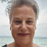 100+ Profile mit dem Suchbegriff „Íris“