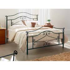 Se necessitar de aproveitar ao máximo o espaço e aumentar a zona de armazenamento, também poderá escolher uma cama tren com um pequeno armário e gavetas que o ajudarão a ter a roupa organizada, uma cama nido, um compacto de 2 camas ou uma cama ponte com roupeiro e. Cama De Ferro Ref 128 Preco Mais Baixo 499 80 Medida Colchao 190x140 Cor Acabamento Or Bronze Martelado