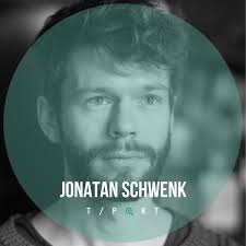 Puppetry that brings happiness : Jonatan Schwenk