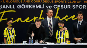 Sarı lacivertli takım, yıldız futbolcu ile 3.5 yıllık anlaşma sağladı. Mesut Ozil Fenerbahcemize Imzayi Atti Fenerbahce Spor Kulubu