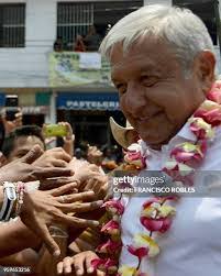 Andres Robles's Instagram, Twitter & Facebook