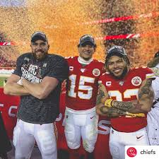 1 973 Likes 15 Comments Chiefsfeed On Instagram Still Can T Believe This Actually Happened Y Kansas City Chiefs Football Kc Chiefs Football Kansas Chiefs