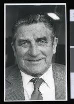 Subject Search for Portrait photographs