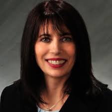 Throughout the 2023-2024 school year, I have served as the President of  Drake's American Marketing Association. Yesterday, at Drake's Adams  Leadership Awards Banquet, I was grateful to receive the…