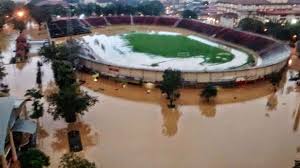 Kalau korang tengok gambar lagi satu kat bawah ni, sebijik macam kelantan kan? Banjir Besar Di Kelantan 2014
