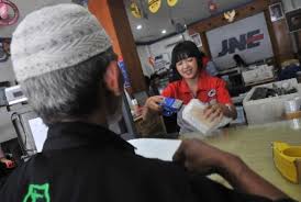 Diduga ajakan ini berawal dari pengajian yang digelar jne dengan mengundang pendakwah, haikal hassan. Tagar Boikotjne Trending Ini Kata Jne Republika Online