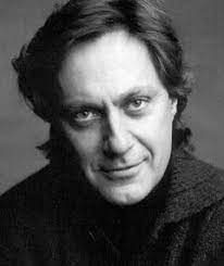 Lasse hallstrom — lasse hallström lasse hällström est un réalisateur et scénariste suédois, né le 2 juin 1946 à stockholm (suède). En Kille Och En Tjej 1975 Mubi