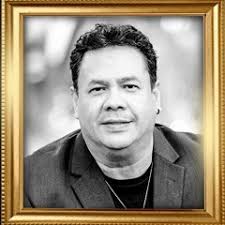 Stream Alex León music