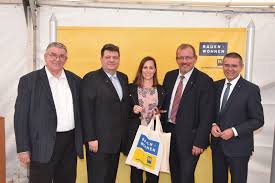 Juli 2021 wurden mit dem 1. Zuhause Im Weinviertel Schlusselubergabe Neuer Frieden Wohnungen Am Rosenhugelweg Mistelbach An Der Zaya Im Weinviertel