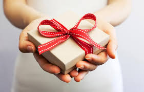 Berikut adalah 15 hadiah terbaik dan hari jadi untuk ayah dari anak lelaki dan anak perempuan. 10 Ide Hadiah Valentine Berkesan Untuk Pria Outerbloom