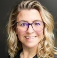 Candice Mahoney's Instagram, Twitter & Facebook