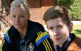 Sara caroline seger (born 19 march 1985) is a swedish footballer who plays as a midfielder and club captain for fc rosengård in the damallsvenskan league. Seger Fischer Och Landslaget I Narbild Med Moa Svan