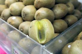 Kentang sempurna untuk dijadikan makanan untuk diet sebagai pengganti nasi. 9 Buah Kaya Protein Yang Cocok Untuk Diet Coba Saja Kiwi Celebrities Id