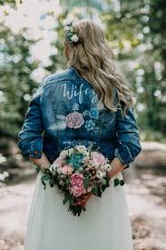 Handpainted Jacket Handbemalte Jeansjacke Fur Deine Hochzeit Wifey Casual Wedding Attire Evening Dresses For Weddings Casual Groom Outfit