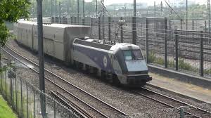 Im jahr 2018 reisten 22 millionen passagiere durch den eurotunnel; Hd Eurotunnel Le Shuttle Trains Arriving At Folkestone 13 7 13 Youtube
