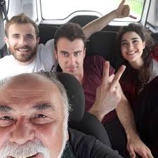 Sen anlat karadeniz'in mustafası, asiyesine kavuştu! Setten Senanlatkaradeniz Iremhelvacioglu Oykugurman Sinantuzcu Ulastunaastepe Karadeniz Iremhelvacioglu Nefes Tahir
