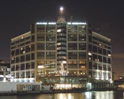 Un hotel elegante e lussuoso nel quale vivere roma al suo massimo. Hotel Britannia International Canary Wharf 4 Hrs Star Hotel In London England