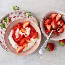 Zaubergriessbrei Mit Erdbeeren Rezept Ww Deutschland In 2021 Food Camembert Cheese Cheese