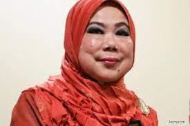 Pada 25 november lalu, ketua audit negara, tan sri dr madinah mohamad mendedahkan bekas perdana menteri, datuk seri najib tun razak mengarahkan pindaan dilakukan terhadap laporan akhir pengauditan 1mdb menerusi pengguguran beberapa perenggan. 1mdb Audit Tampering More Names Arise After A G Madinah Meets Pac The Edge Markets
