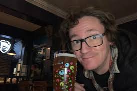 Joy for Middlesbrough artist as she tracks down the teachers who inspired  her