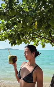 Alex Eala relaxing 😎