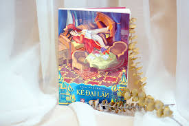 Sách Văn học Đinh Tị - Oblomov là tiểu thuyết của nhà văn Nga Ivan  Goncharov, xuất bản năm 1859. Là một tác phẩm hiện thực phê phán mạnh mẽ  của Văn