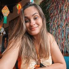 Indo em alguns festivais e é bizarro como esse Nike Dunk Panda é a parada  mais sem personalidade que existe. É ficar parado e ver 38748 mil usando  ele. @ Rock in