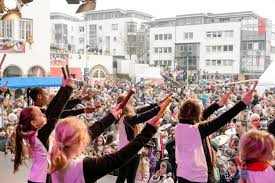 In wernau haben die narren die macht übernommen. Wernauer Fasnet Wernauer Narren E V