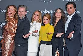 Bastian pastewka stellt sich dem 1live fragenhagel.mehr 1live: Pastewka 10 Lubitsch Preis Fur Katharina Thalbach Mit Mario Adorf Jeanette