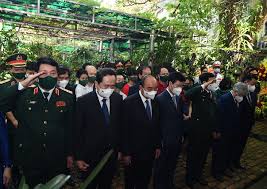 Đồng chí đoàn ngọc lâm, ủy viên ban thường vụ tỉnh ủy, phó chủ tịch thường trực ubnd tỉnh chủ trì buổi làm việc. Poi9x5th3h1d7m